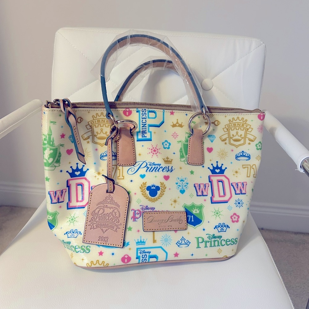 NWT! Disney Dooney & Bourke Princess Half 2013 marathon Run Shopper Tote Bag!